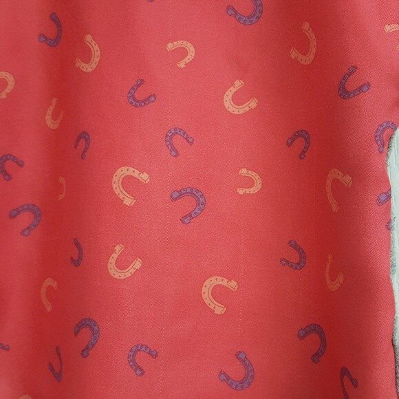 Cherokee Gray Horseshoe Pink Top - Picture 3 of 4